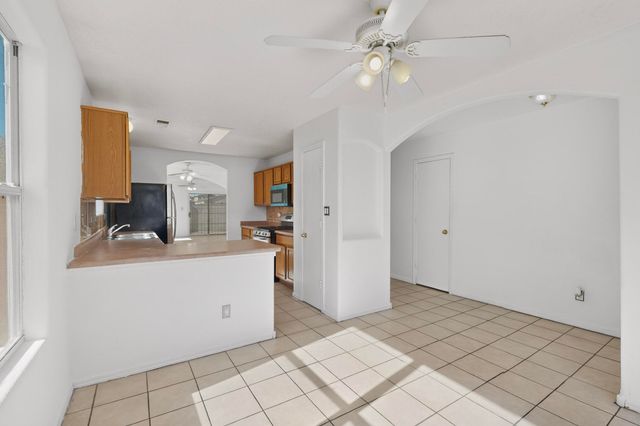 1031 82nd Street SW, Albuquerque, NM 87121
