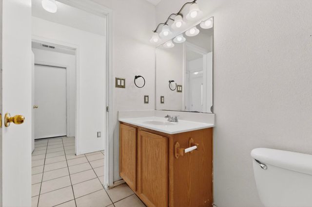 1031 82nd Street SW, Albuquerque, NM 87121