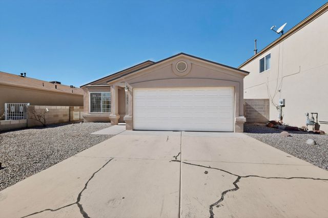 1031 82nd Street SW, Albuquerque, NM 87121