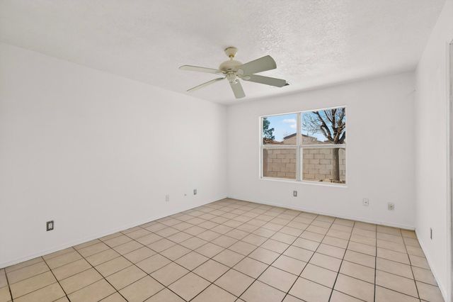 1031 82nd Street SW, Albuquerque, NM 87121