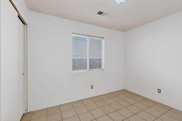 1031 82nd Street SW, Albuquerque, NM 87121