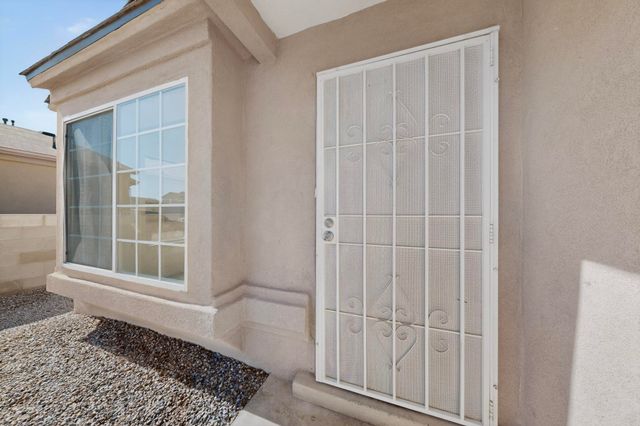 1031 82nd Street SW, Albuquerque, NM 87121