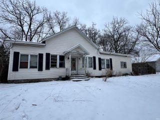 20221 Darden Road, South Bend, IN 46637