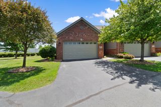 830 Boxwood Drive, Munster, IN 46321
