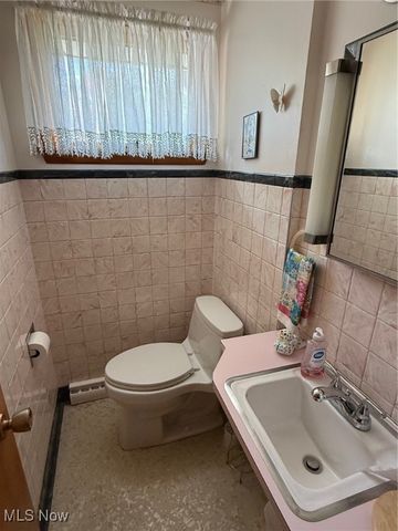 3435 Woodbine Avenue SE, Warren, OH 44484