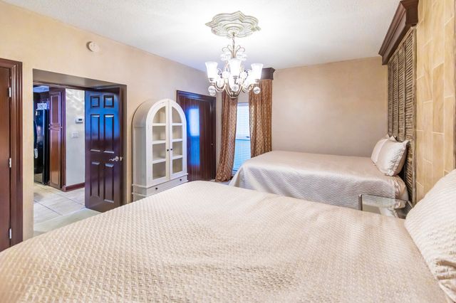 9450 S Thomas Drive 2010, Panama City Beach, FL 32408