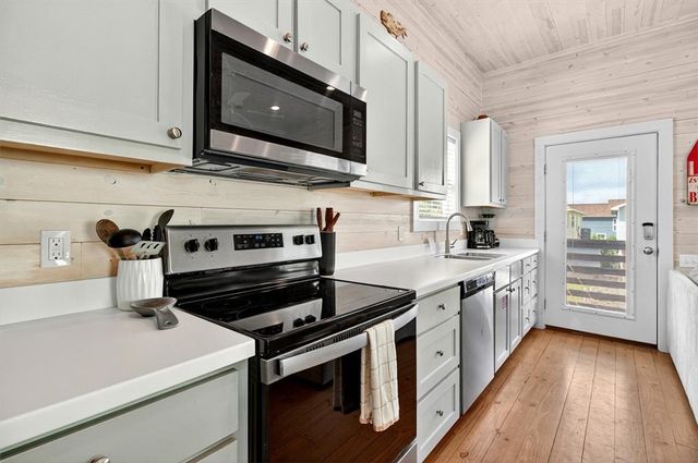 1924 S 11th St 8, Port Aransas, TX 78373