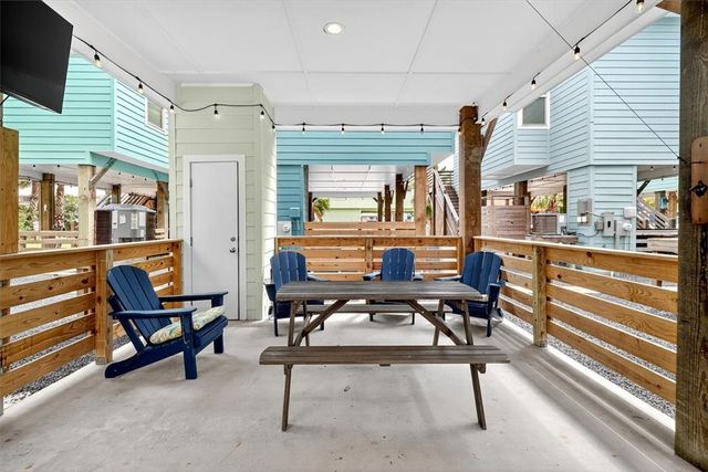 1924 S 11th St 8, Port Aransas, TX 78373