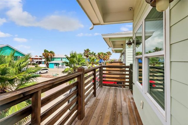 1924 S 11th St 8, Port Aransas, TX 78373