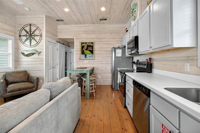 1924 S 11th St 8, Port Aransas, TX 78373