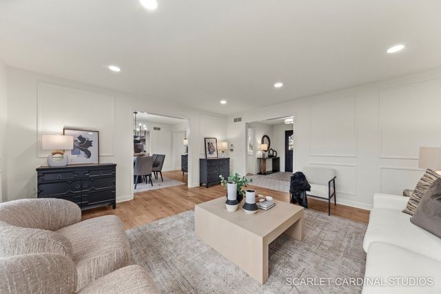 8 Concord Drive, Oak Brook, IL 60523