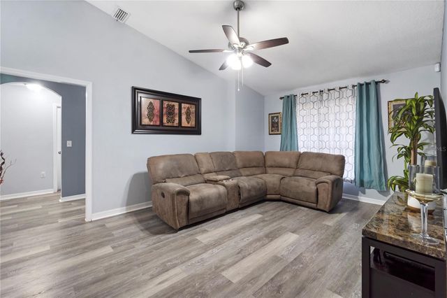 4490 TREASURE CAY ROAD, Tavares, FL 32778