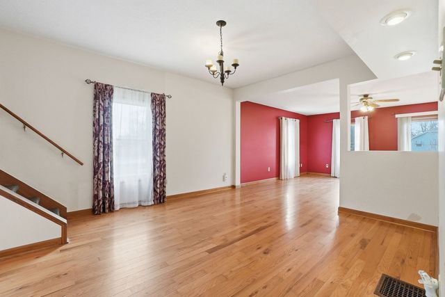 21 Argyle Avenue, Joliet, IL 60433