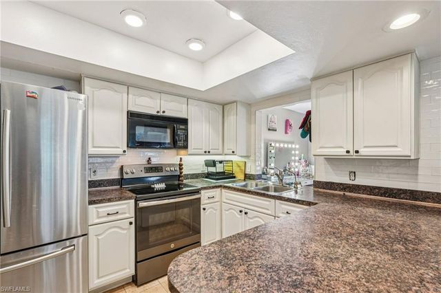 17034 Golfside CIR 701, Fort Myers, FL 33908