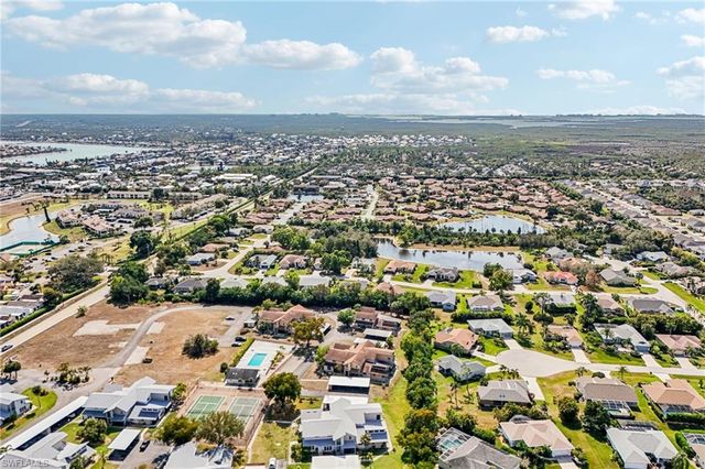 17034 Golfside CIR 701, Fort Myers, FL 33908