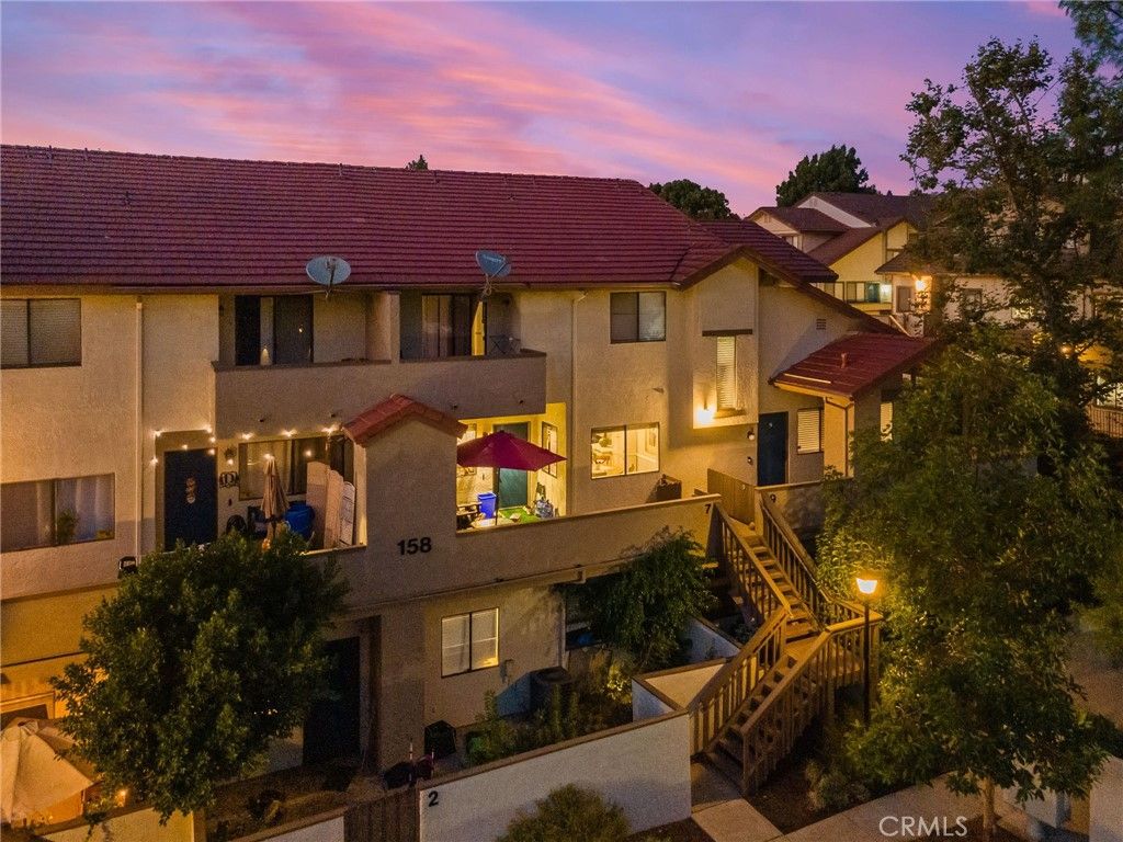 Image 1 of property listing at 158 Maegan 7, Thousand Oaks, CA 91362