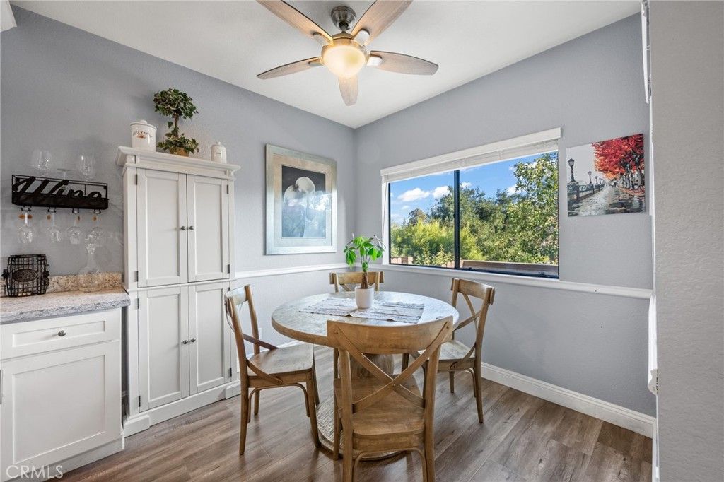 Image 18 of property listing at 158 Maegan 7, Thousand Oaks, CA 91362