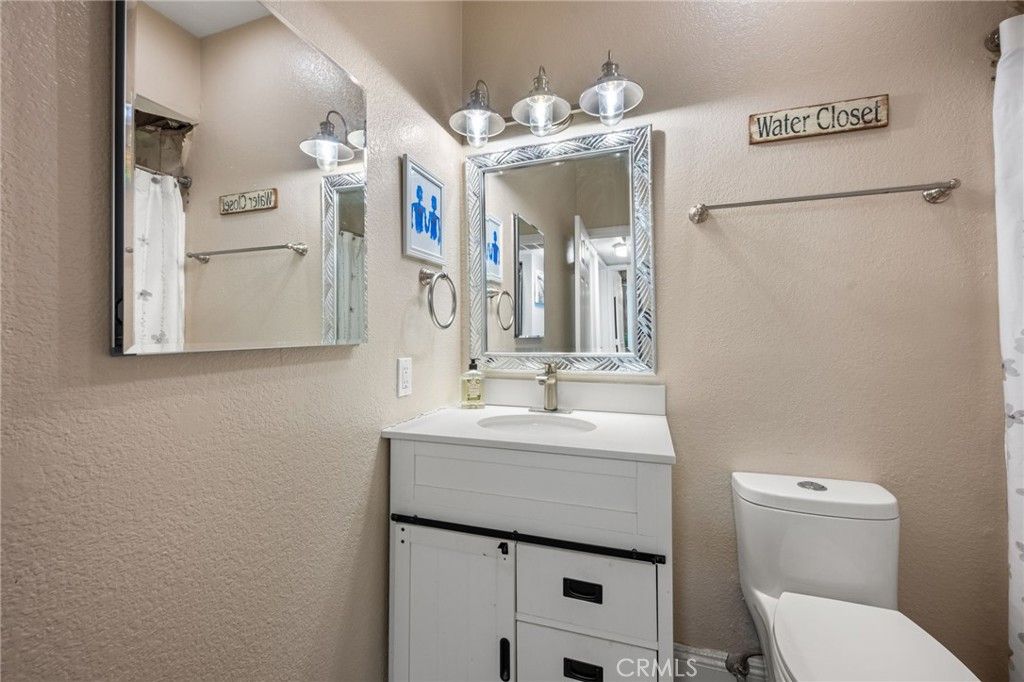 Image 29 of property listing at 158 Maegan 7, Thousand Oaks, CA 91362