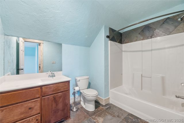 14751 S 4220 Road, Claremore, OK 74017