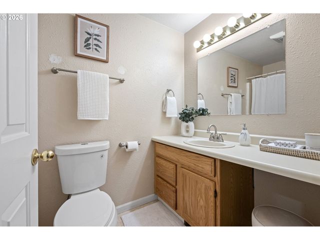 3843 SOUZA St, Eugene, OR 97402