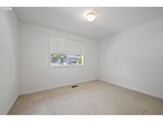 3843 SOUZA St, Eugene, OR 97402