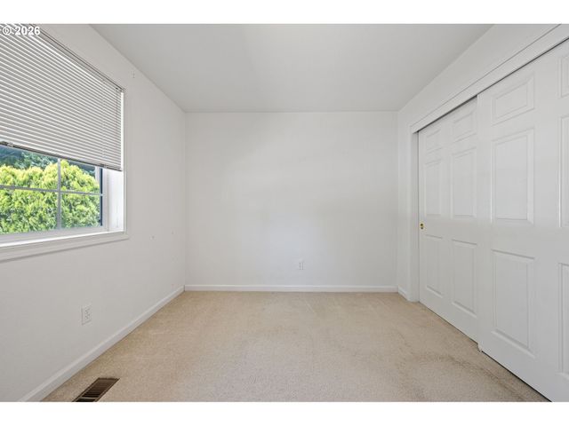 3843 SOUZA St, Eugene, OR 97402