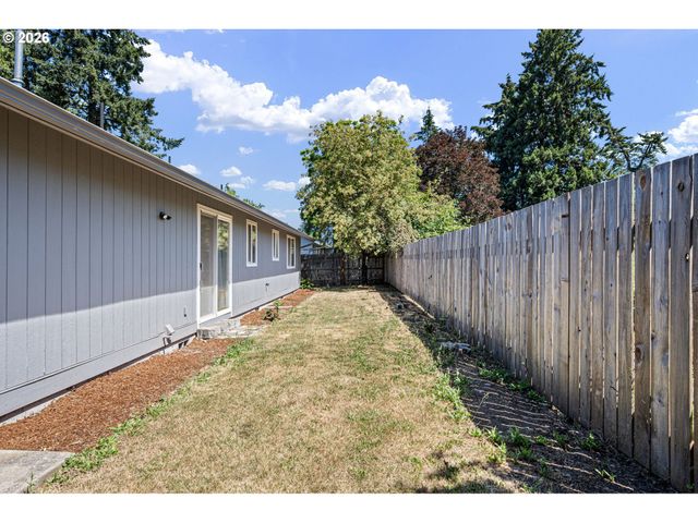 3843 SOUZA St, Eugene, OR 97402