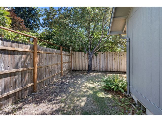 3843 SOUZA St, Eugene, OR 97402