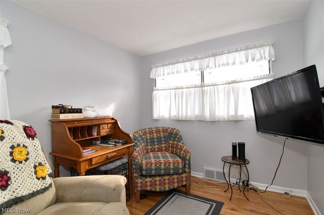 15991 Henley Road, Cleveland, OH 44112