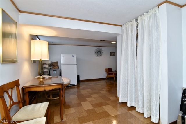 15991 Henley Road, Cleveland, OH 44112