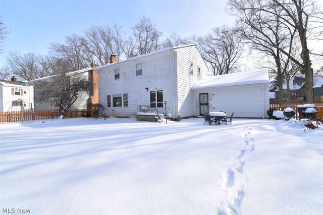 15991 Henley Road, Cleveland, OH 44112