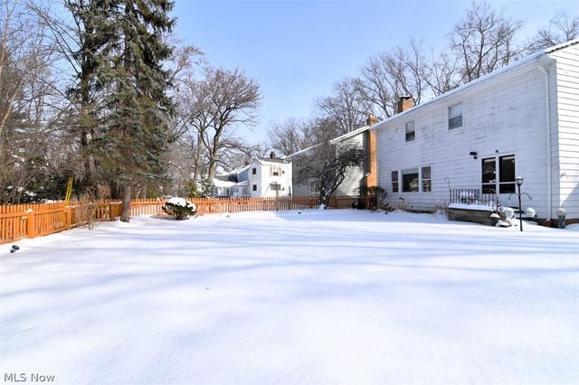 15991 Henley Road, Cleveland, OH 44112