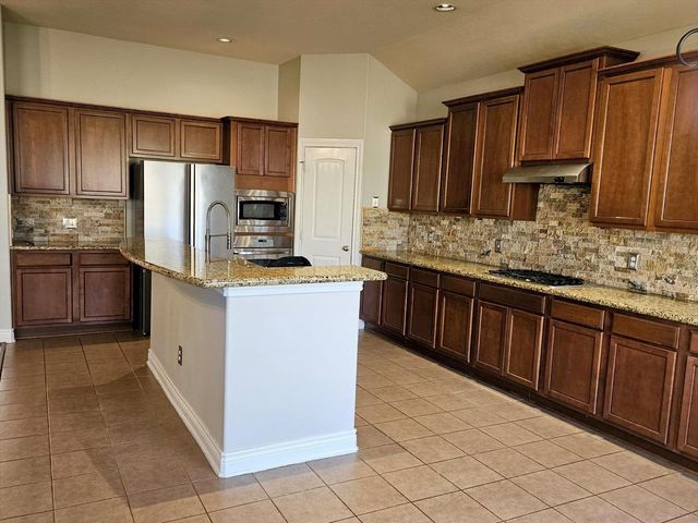 5031 Gulf Stream Lane, Bacliff, TX 77518