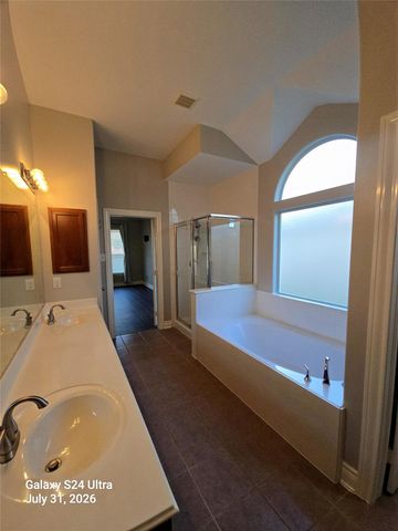 5031 Gulf Stream Lane, Bacliff, TX 77518