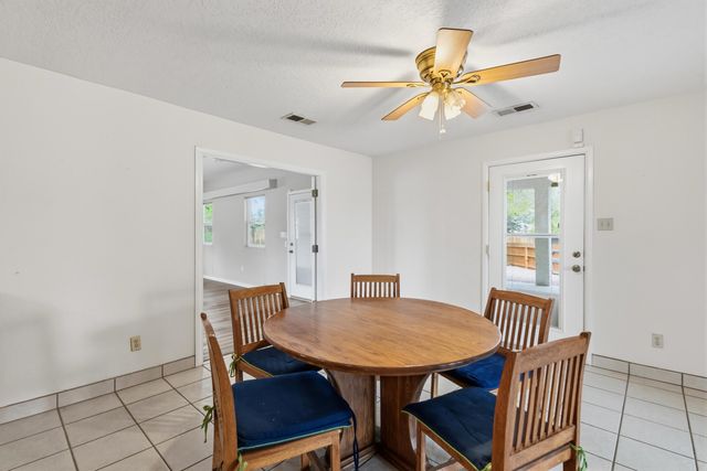 3301 May Circle SE, Rio Rancho, NM 87124