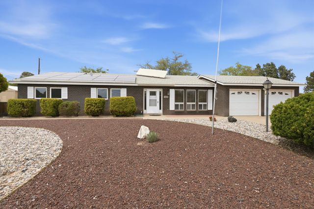 3301 May Circle SE, Rio Rancho, NM 87124