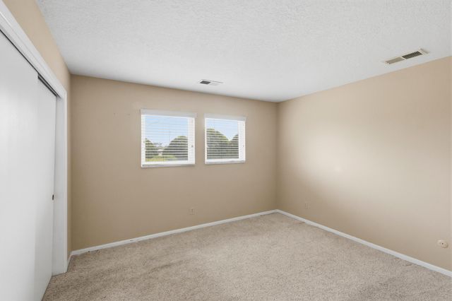 3301 May Circle SE, Rio Rancho, NM 87124