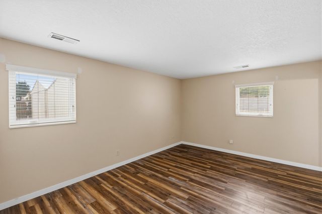 3301 May Circle SE, Rio Rancho, NM 87124
