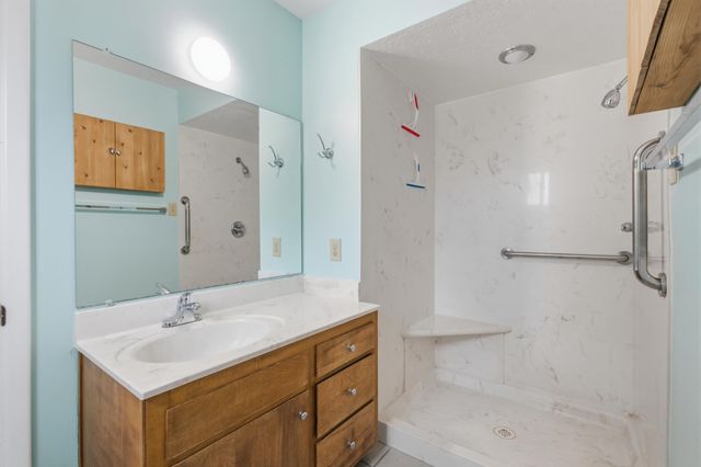 3301 May Circle SE, Rio Rancho, NM 87124