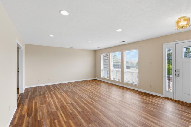 3301 May Circle SE, Rio Rancho, NM 87124