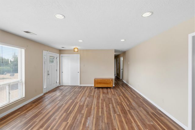 3301 May Circle SE, Rio Rancho, NM 87124
