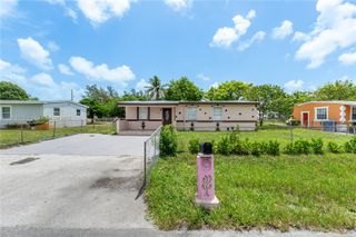 1220 NW 19th Ave, Fort Lauderdale, FL 33311