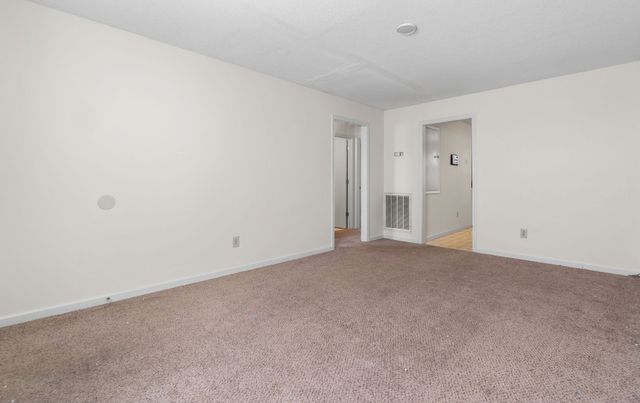 112 Stephanie Dr Apt A, Clarksville, TN 37042