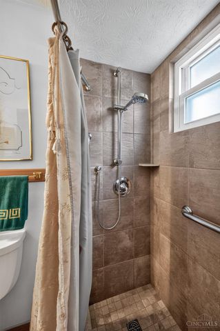 865 Old Orchard Lane, Monroe, OH 45050