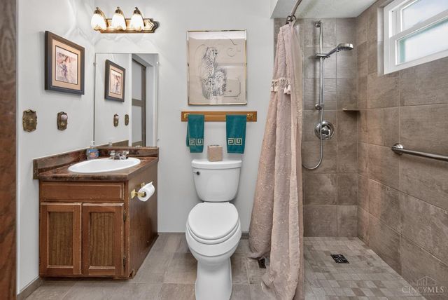 865 Old Orchard Lane, Monroe, OH 45050