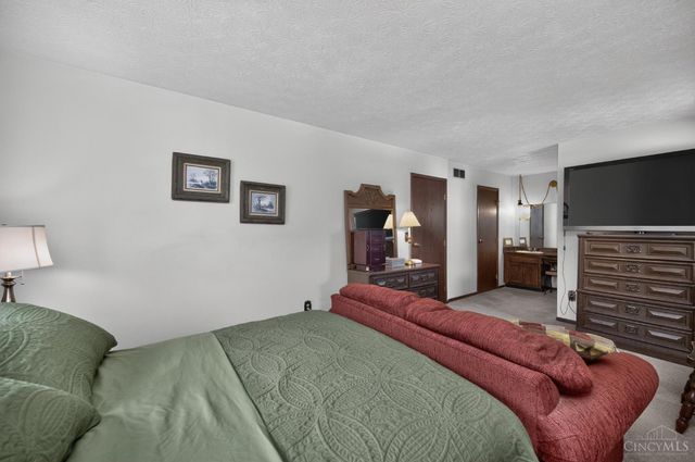 865 Old Orchard Lane, Monroe, OH 45050
