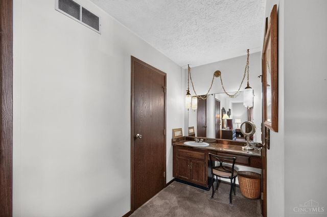 865 Old Orchard Lane, Monroe, OH 45050
