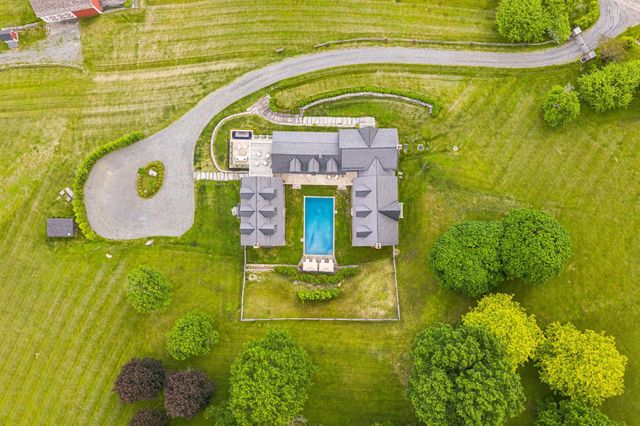 3147 Mount Hunger Road, Barnard, VT 05091