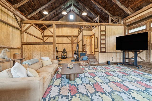 3147 Mount Hunger Road, Barnard, VT 05091