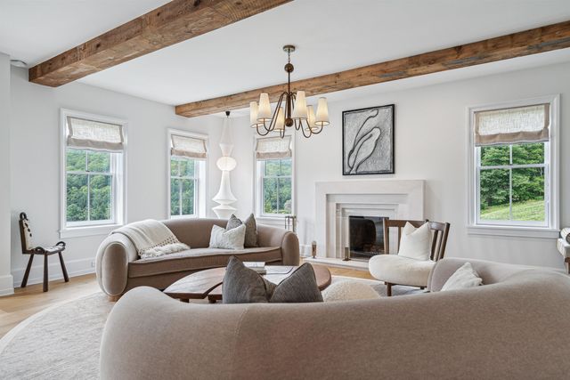 3147 Mount Hunger Road, Barnard, VT 05091